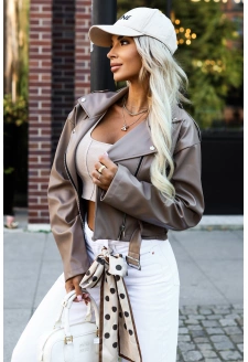 626-3 Stylowa ramoneska z miękkiej ekoskóry, z paskiem i asymetrycznym zamkiem - cappuccino