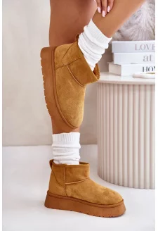 Low women's snow boots on a platform insulated with fur Camel Saldren